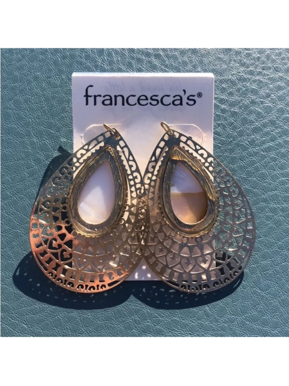 Francesca’s Gold & Ivory Filigree Teardrop Earrings NWT